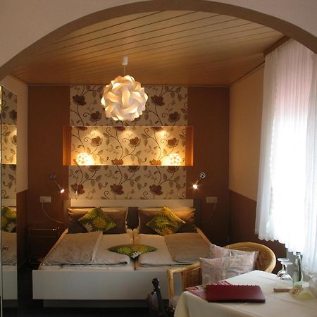 Restaurant Landgasthof Zum Wiesengrund Newel Cameră foto